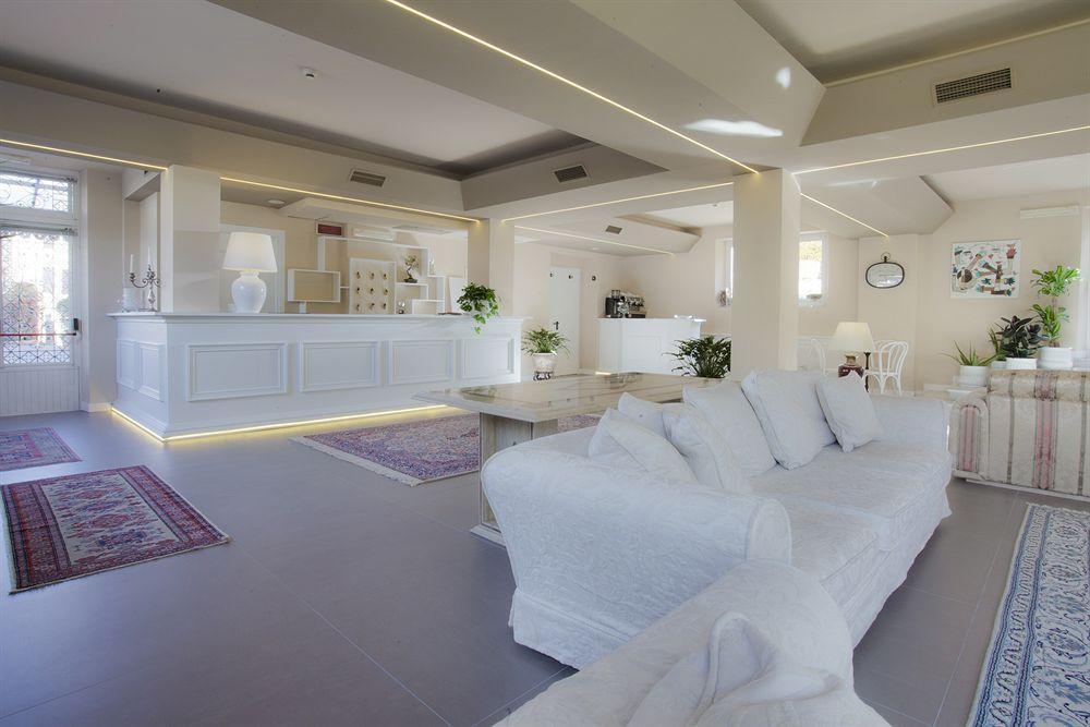 Relais Le Felci Executive Suite Spa فيوجّي المظهر الخارجي الصورة